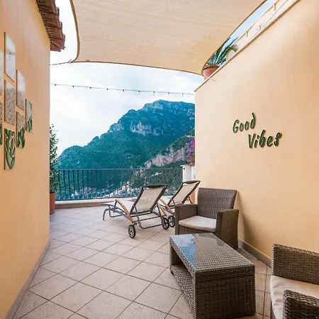 Lia's - Il Monticello Pensión